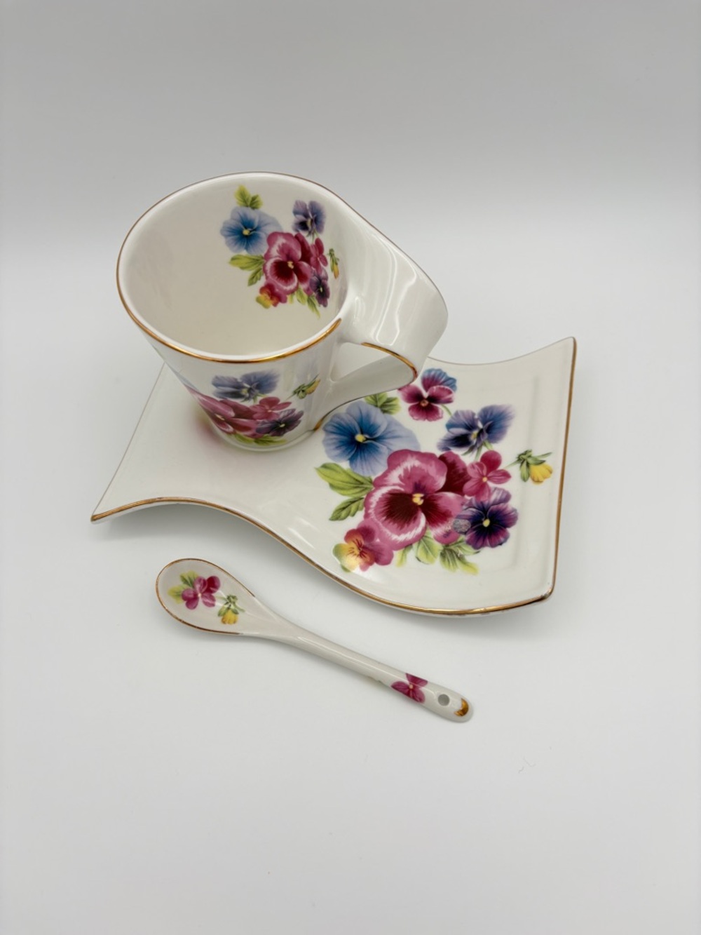 Adeline Fine Porcelain Teacup Saucer Spoon Set Pansy Gold Trim 3pc - Picture 5 of 15
